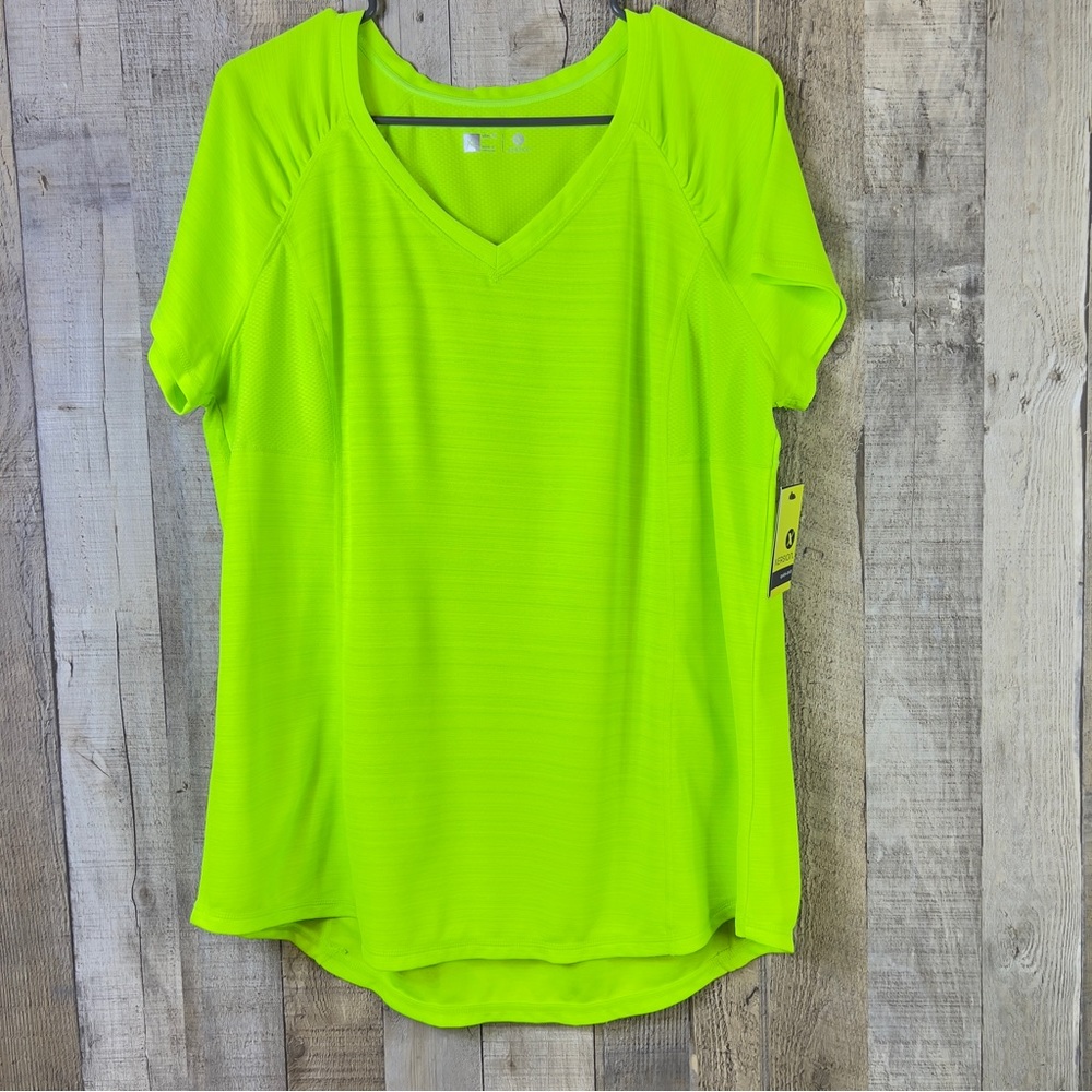 Xersion Quick-Dri XL slim Fit Shocking Lime Color Short Sleeve V-Neck Sh…